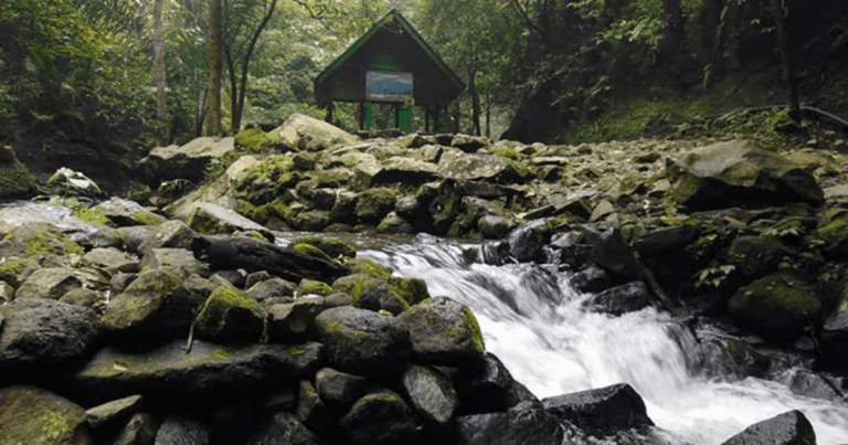 Wisata Lembah Cilengkrang: Pesona Alam Kuningan