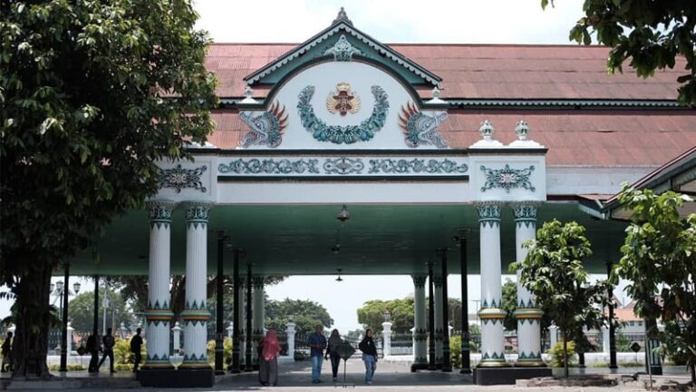 Mengunjungi Keraton Yogyakarta dan Pesona Budaya Jawa
