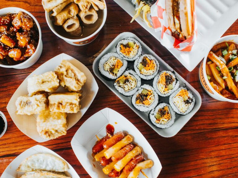 Menikmati Street Food Korea di Jakarta yang Bikin Ketagihan