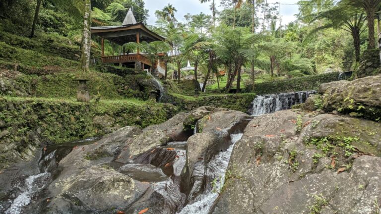 Wisata Alam: Menyatu dengan Keindahan dan Kedamaian