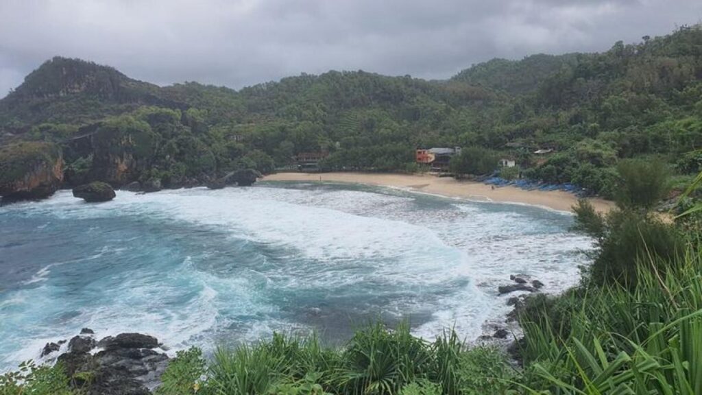 Menyelami Pesona Gunungkidul: Itinerary Sehari Terjangkau