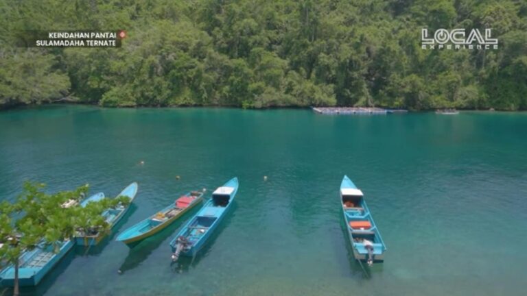 Menikmati Liburan Hemat di Pantai Sulamadaha Ternate