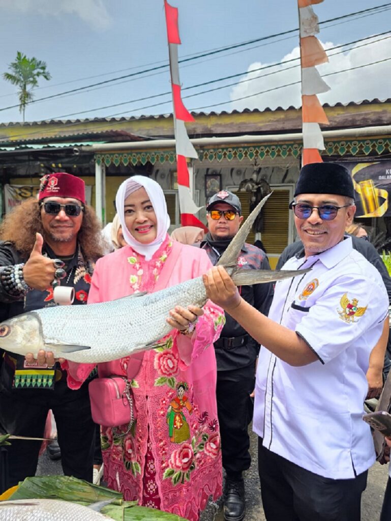 Festival Bandeng Rawa Belong: Kebangkitan Budaya dan Ekonomi