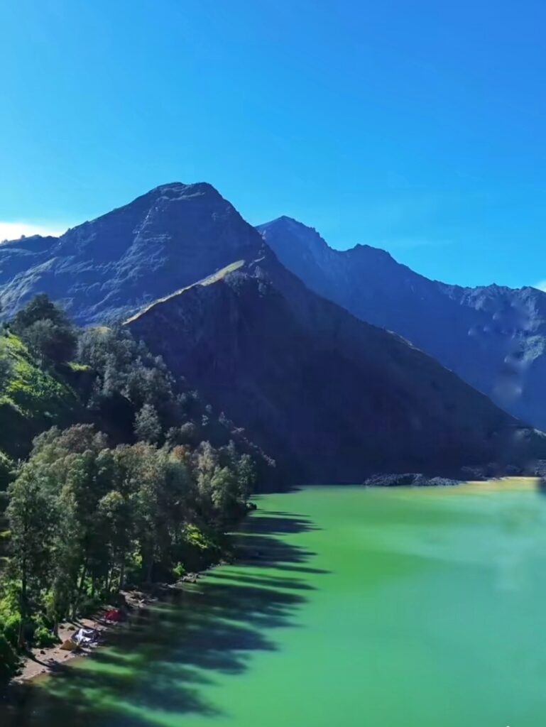 Petualangan Rinjani: Pesan Tiket Pendakian Sekarang