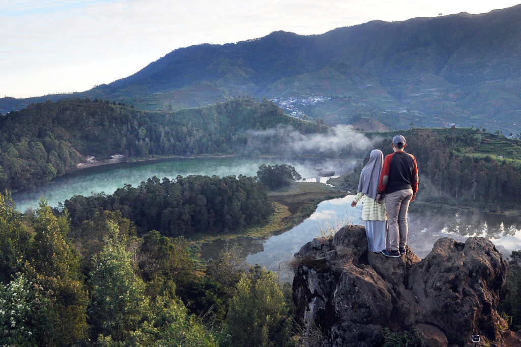 Glamping di Dieng: Menikmati Alam dengan Nyaman