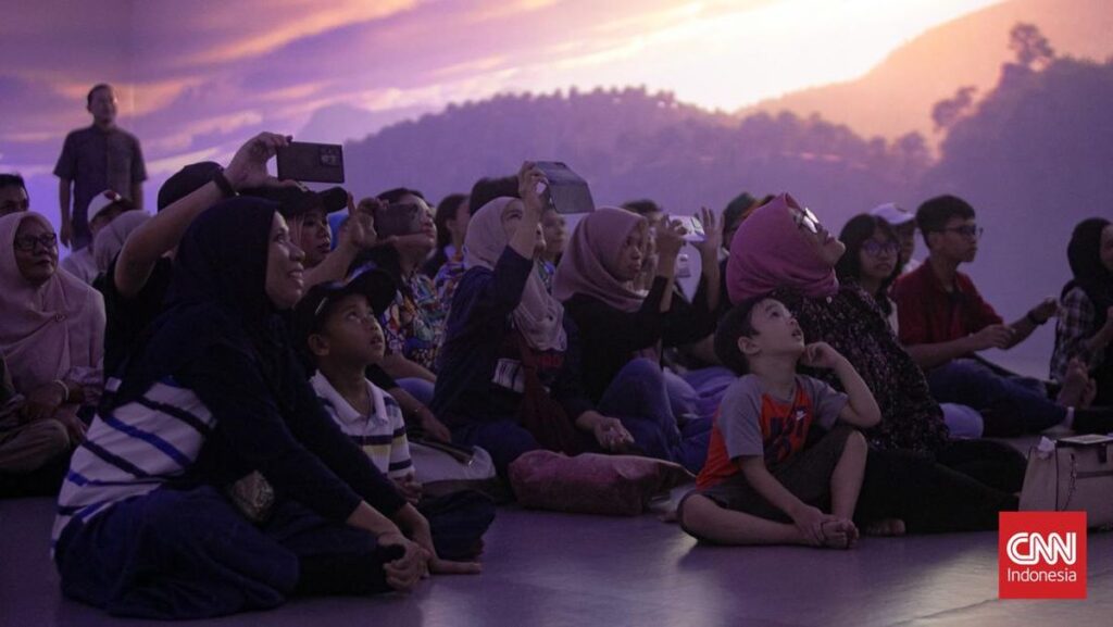 Hutan Menyala: Atraksi Unik di Lumina Jakarta