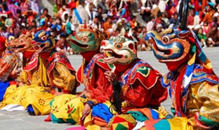 Bhutan: Surga Slow Travel di Tengah Kekayaan Budaya