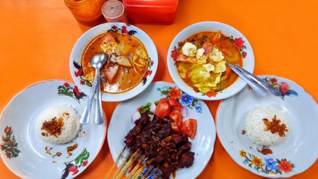 Menelusuri Pesona Soto Betawi di Sawah Besar