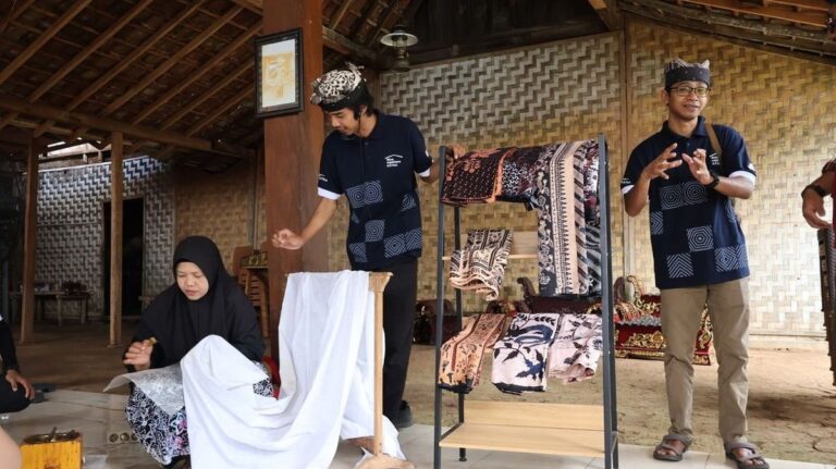 Desa Sejahtera Astra Kemiren: Budaya Osing dan Pendapatan Naik…